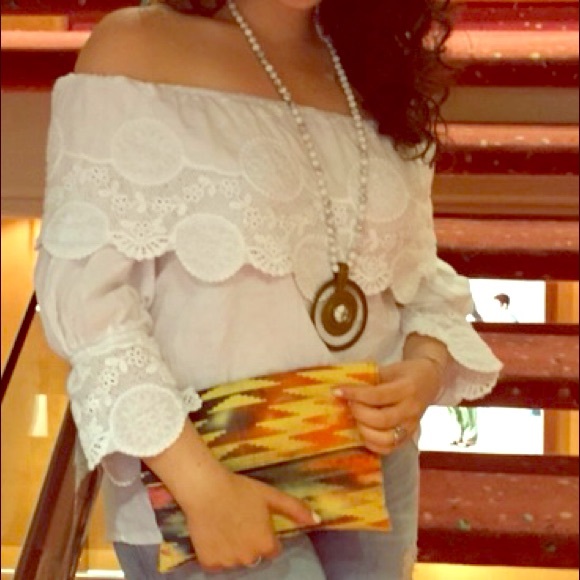 Chicwish Tops - White peasant over the shoulder top